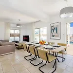 Villa Fig Tree Five